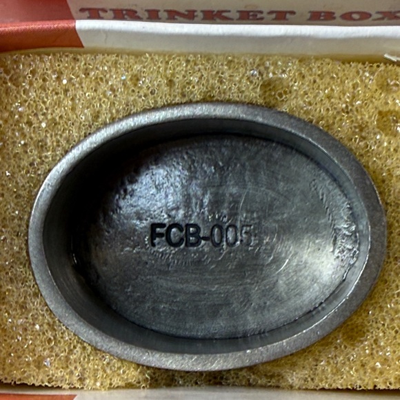 NFL Chicago Bears Silver and Orange Trinket Collectors Box - Picture 5 of 16